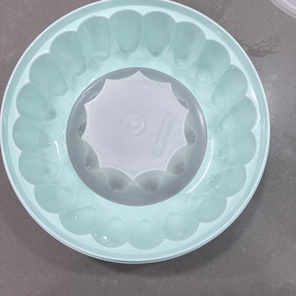 Tupperware Other - TUPPERWARE JEL-RING Jello MOLD 3 Piece Mold, insert, & Lid Green 1201 1202 1203